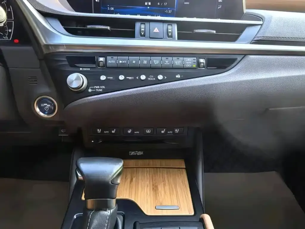 Lexus ES 2021 из CN, фото 4