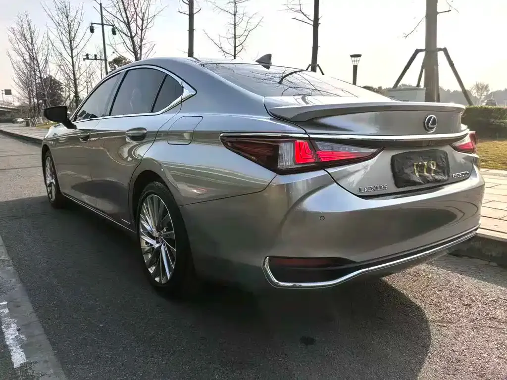 Lexus ES 2021 из CN, фото 2