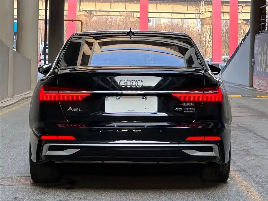 Audi A6L 2024 из CN, фото 8