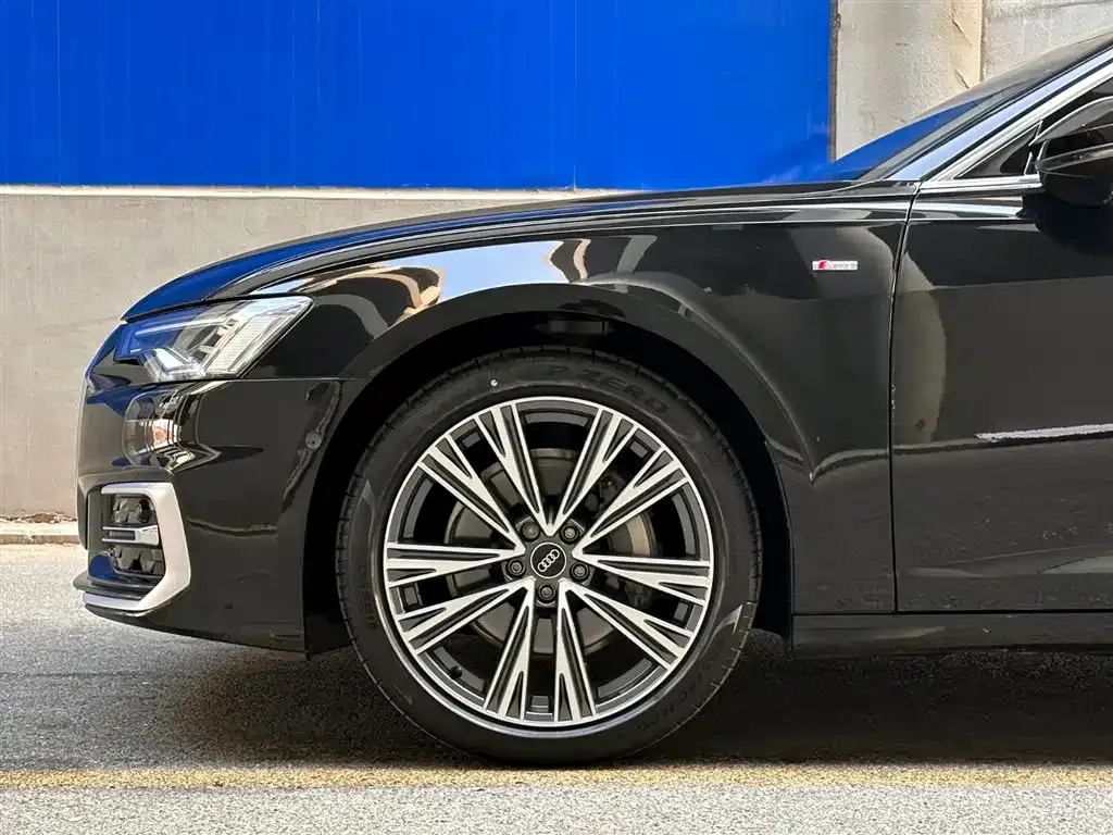 Audi A6L 2024 из CN, фото 10