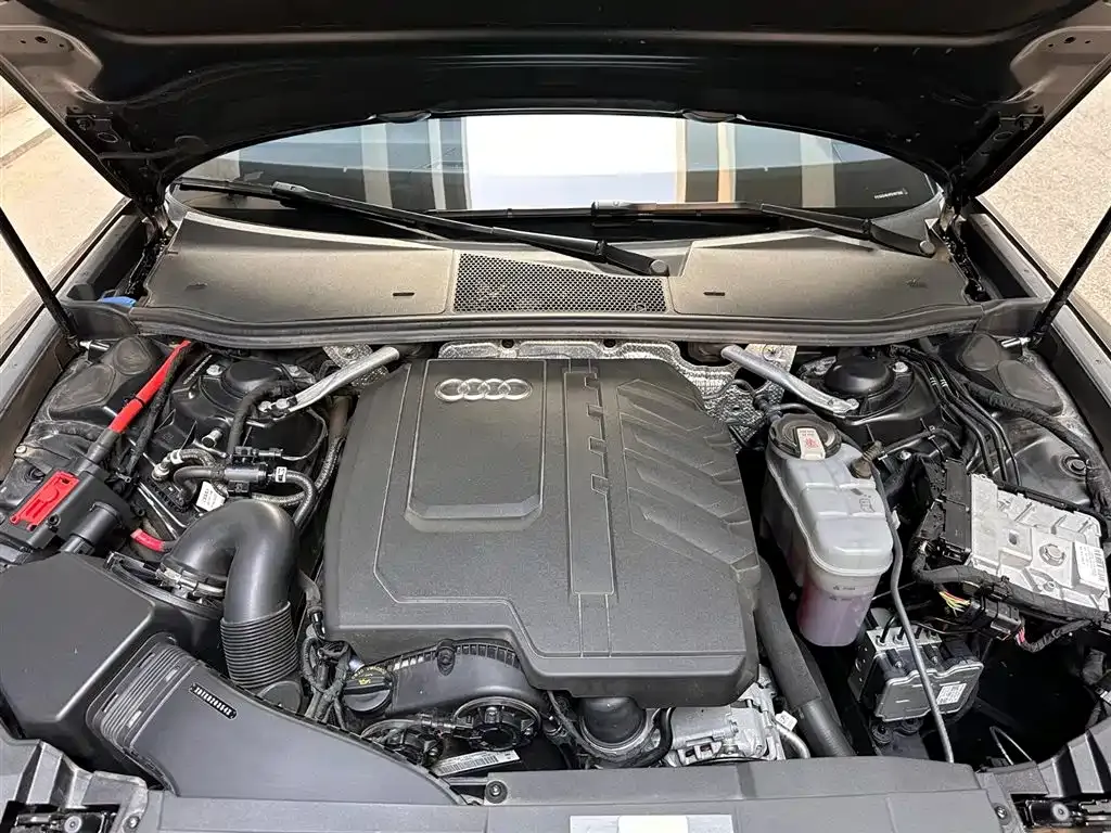 Audi A6L 2024 из CN, фото 5