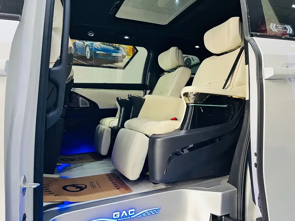 GAC Motor Trumpchi M8 — фото 3