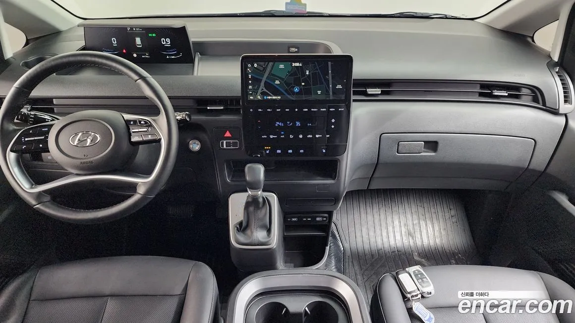 Hyundai Staria — фото 2