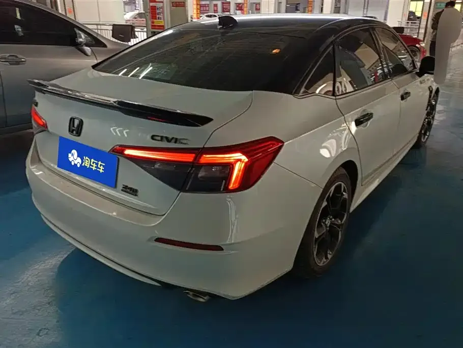Honda Civic — фото 9