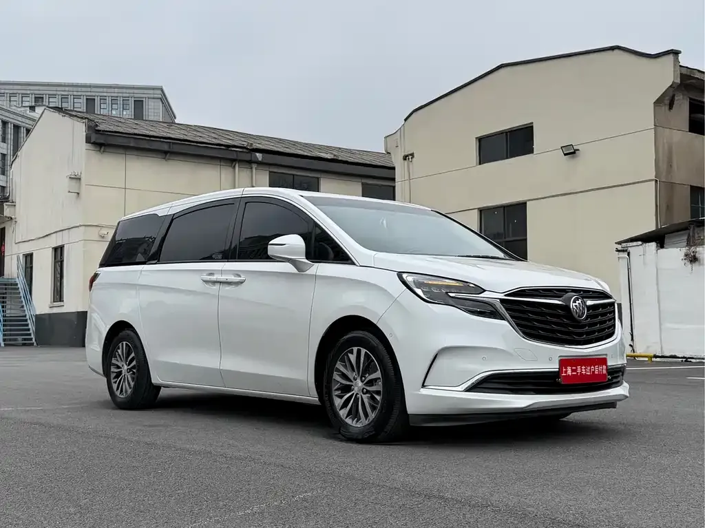 Buick GL8 2022 из CN, фото 3