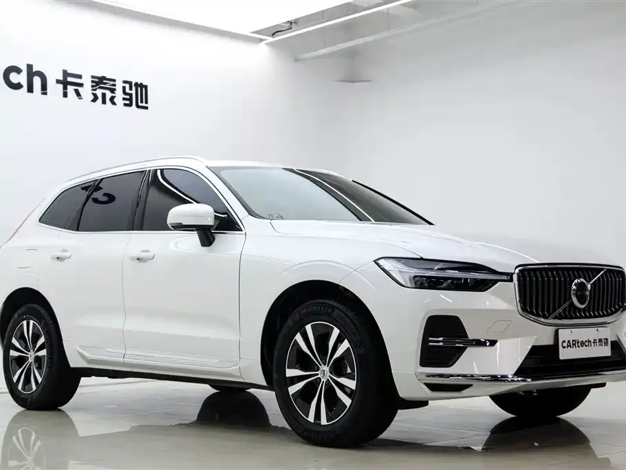 Volvo XC60 — фото 9