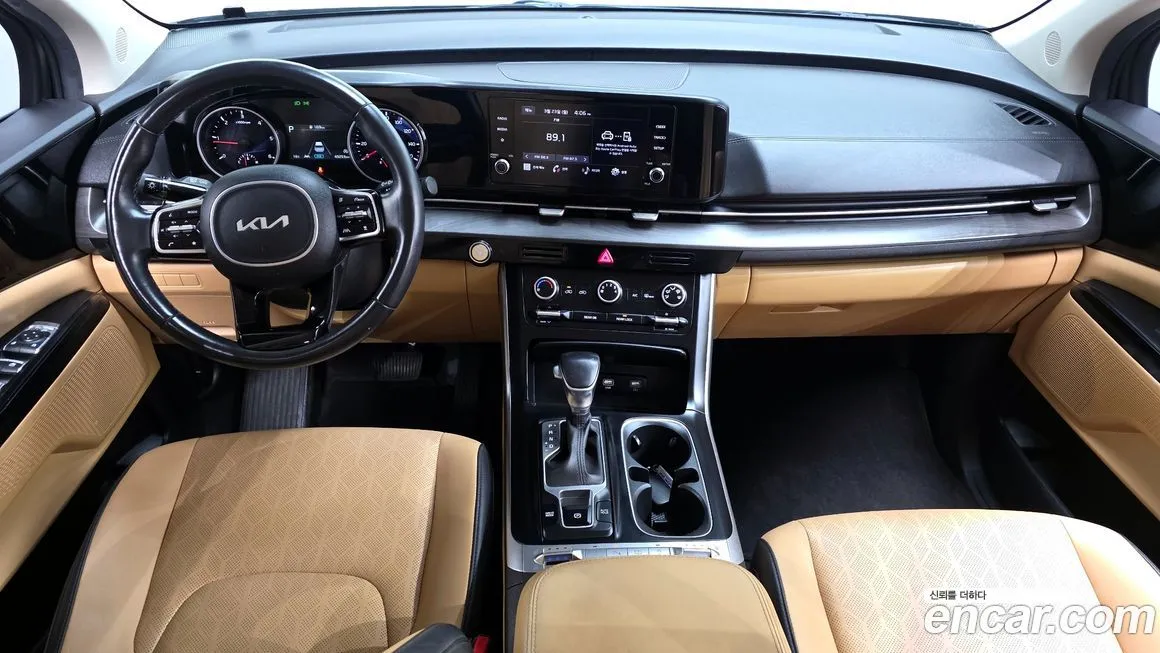 Kia Carnival — фото 10