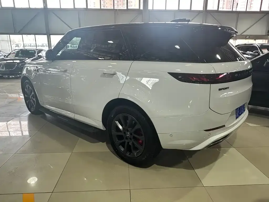 Land Rover Sport 2024 из CN, фото 3