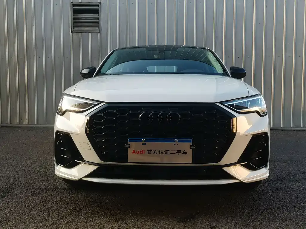Audi Q3 Sportback — фото 5
