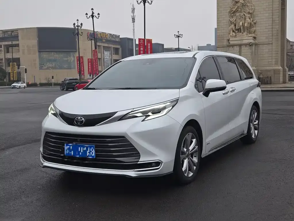 Toyota Sienna 2025 из CN, фото 8