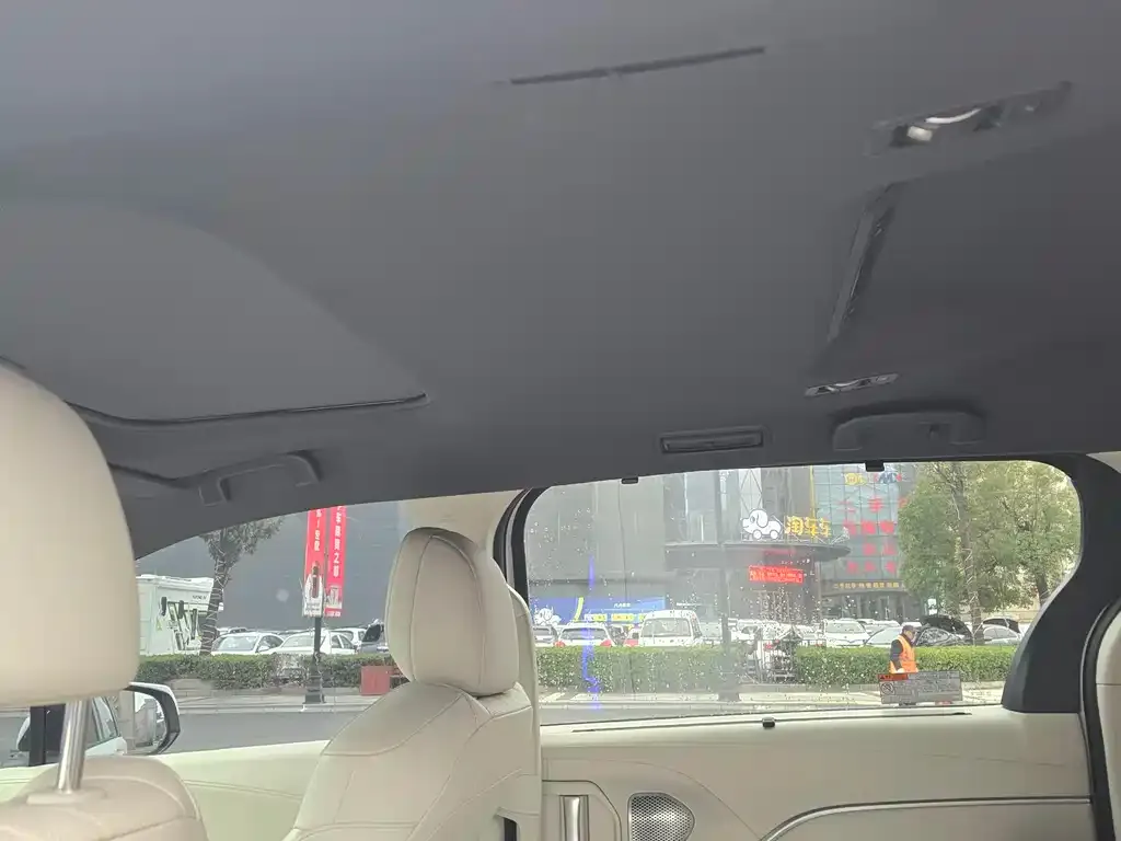 Toyota Sienna 2025 из CN, фото 6