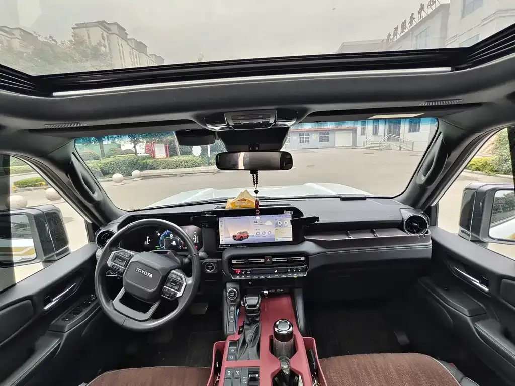 Toyota Prado 2025 из CN, фото 8