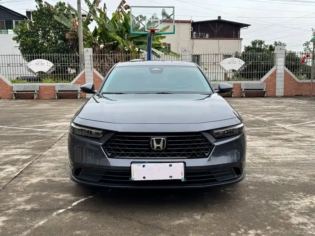 Honda Accord — фото 9