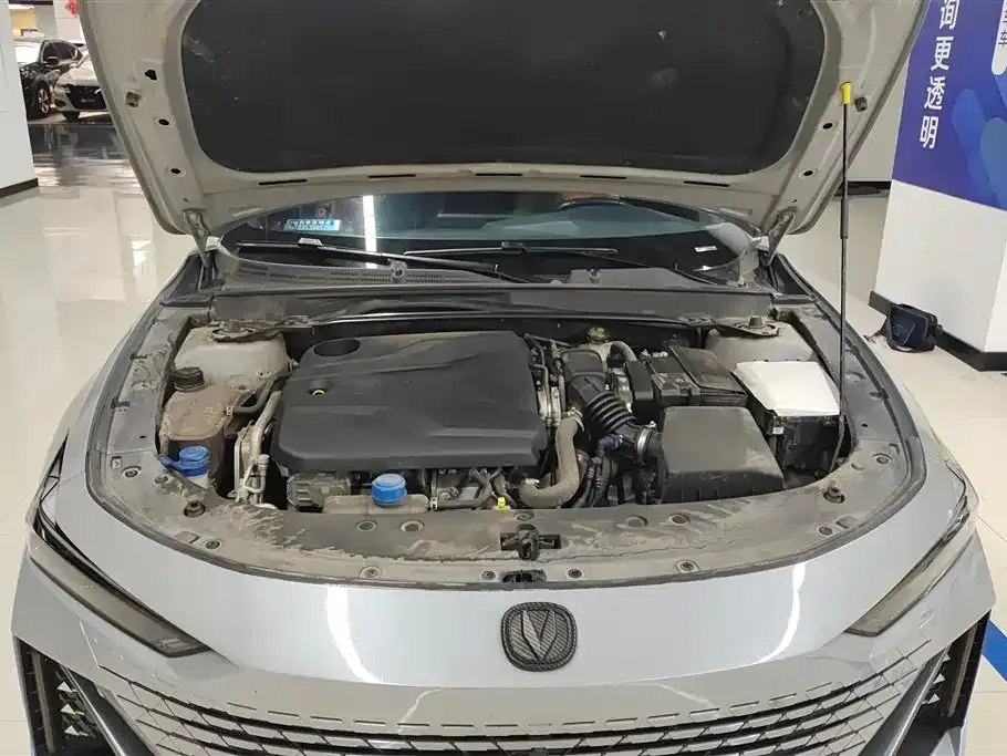 Changan UNI-V 2023 из CN, фото 8