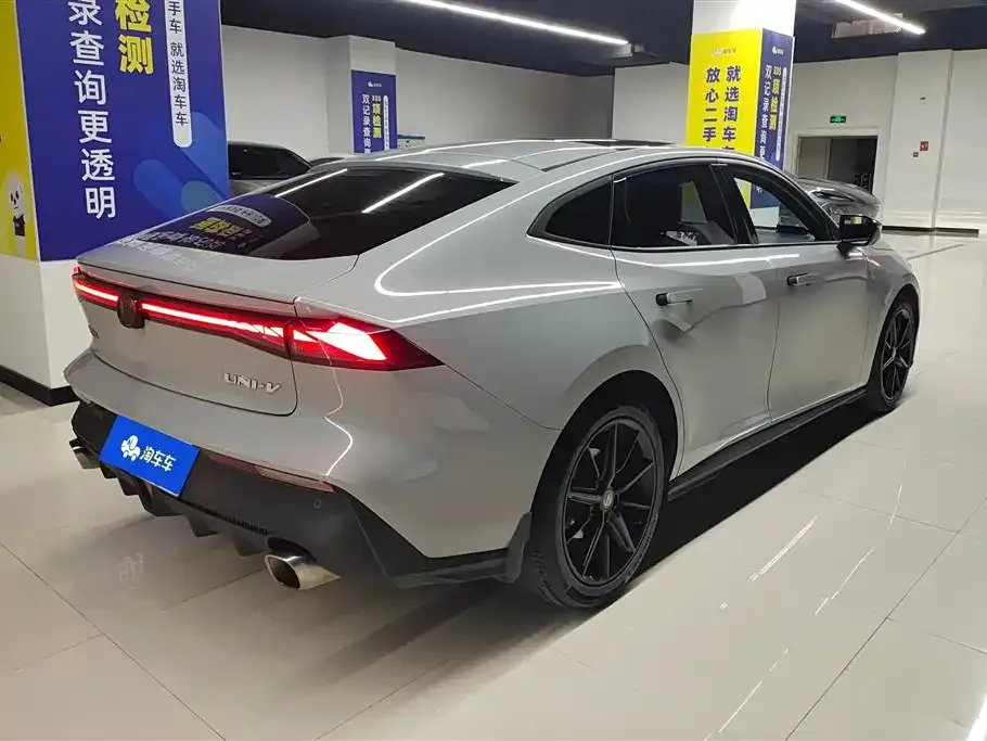 Changan UNI-V 2023 из CN, фото 9