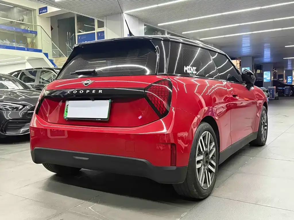 MINI Cooper EV 2024 из CN, фото 7