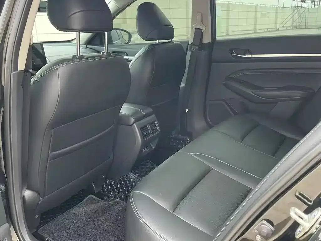 Nissan Teana 2024 из CN, фото 10