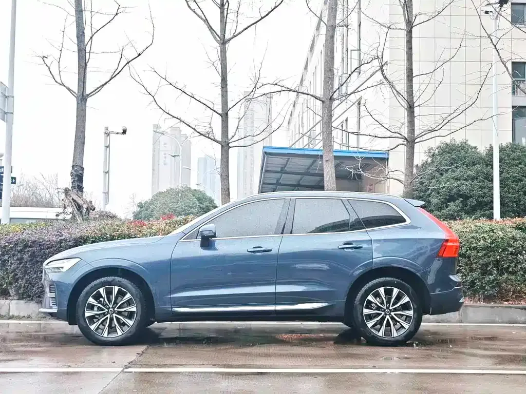 Volvo XC60 — фото 3