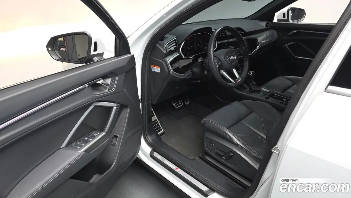 Audi Q3 2023 из KR, фото 3