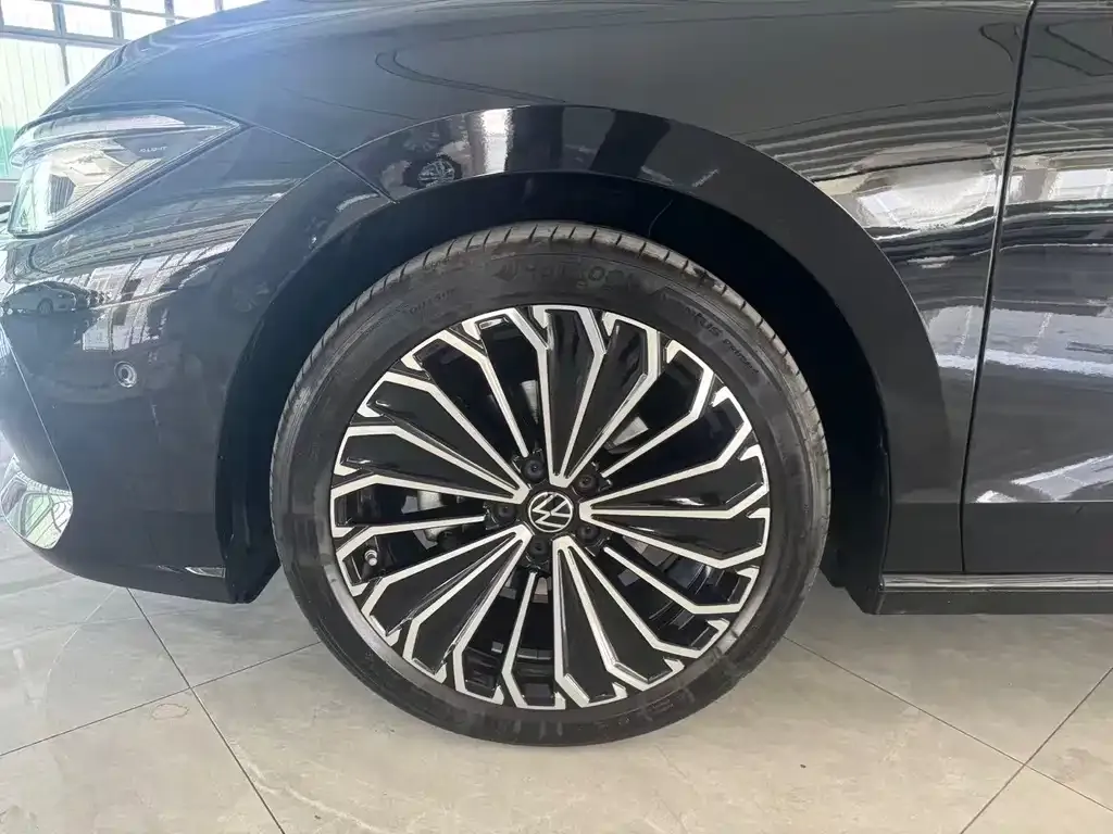 Volkswagen Passat 2025 из CN, фото 8