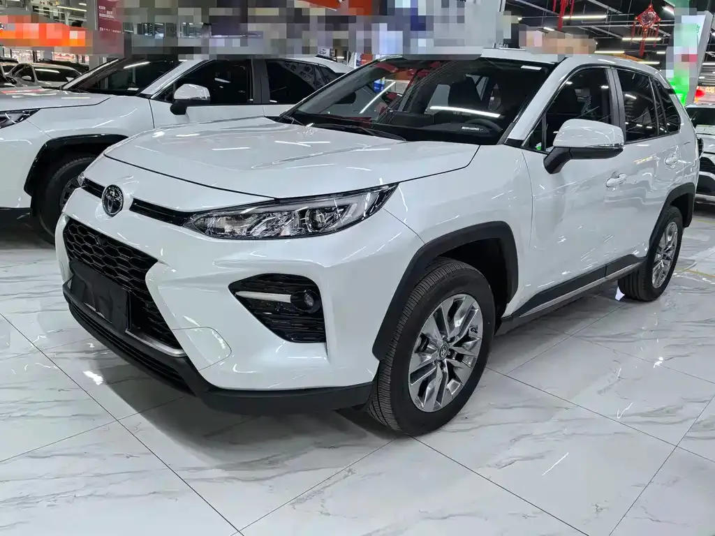 Toyota Wildlander — фото 1