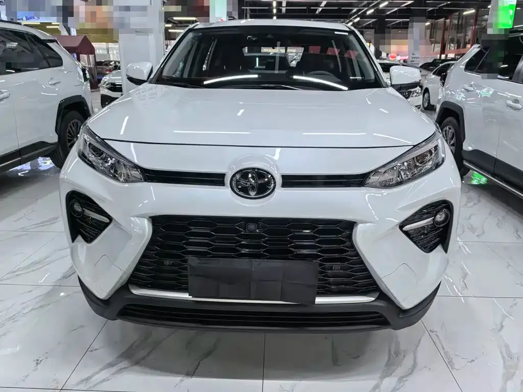 Toyota Wildlander — фото 2