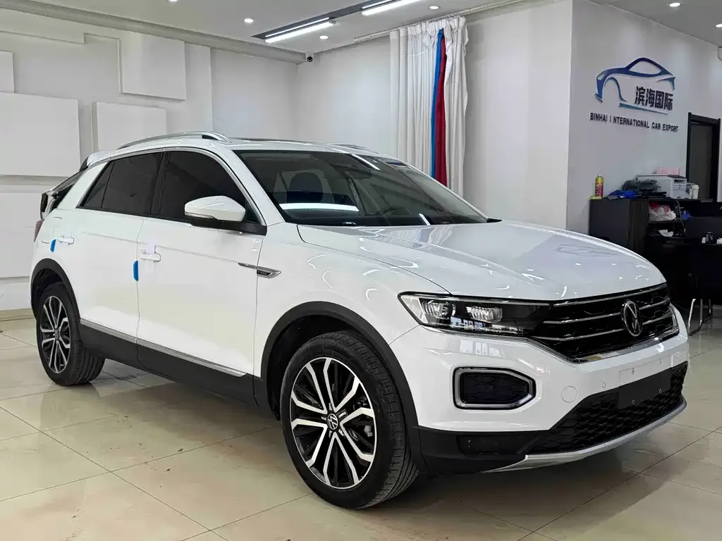 Volkswagen T-Roc — фото 2