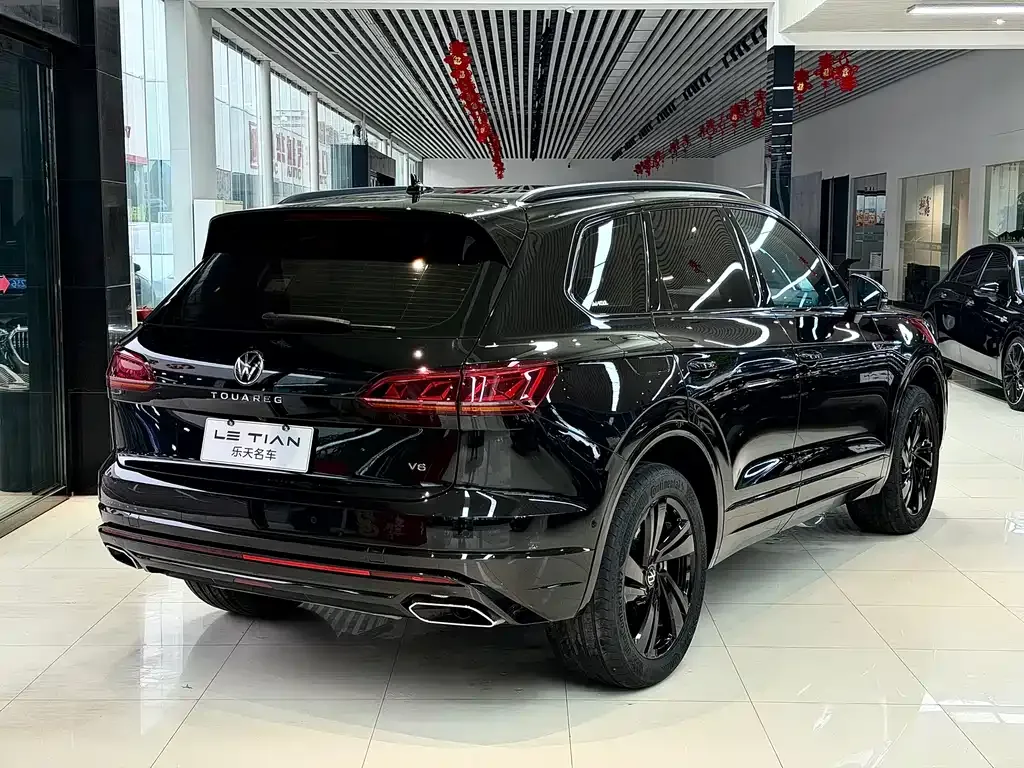 Volkswagen Touareg 2023 из CN, фото 9