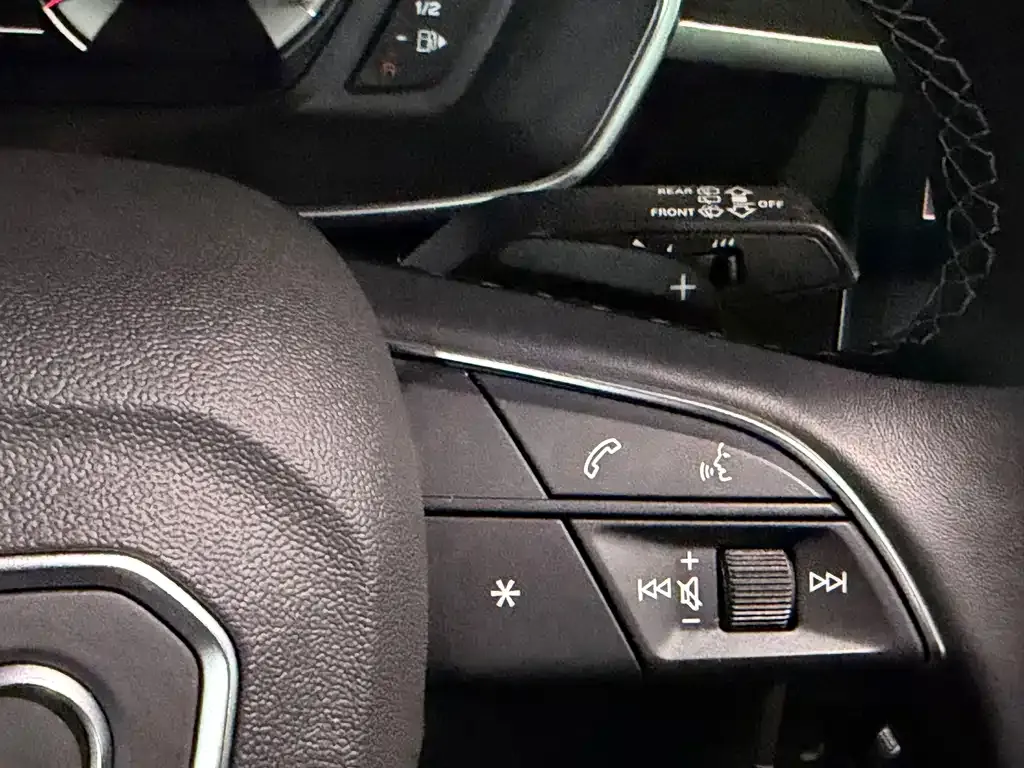 Audi Q3 — фото 10