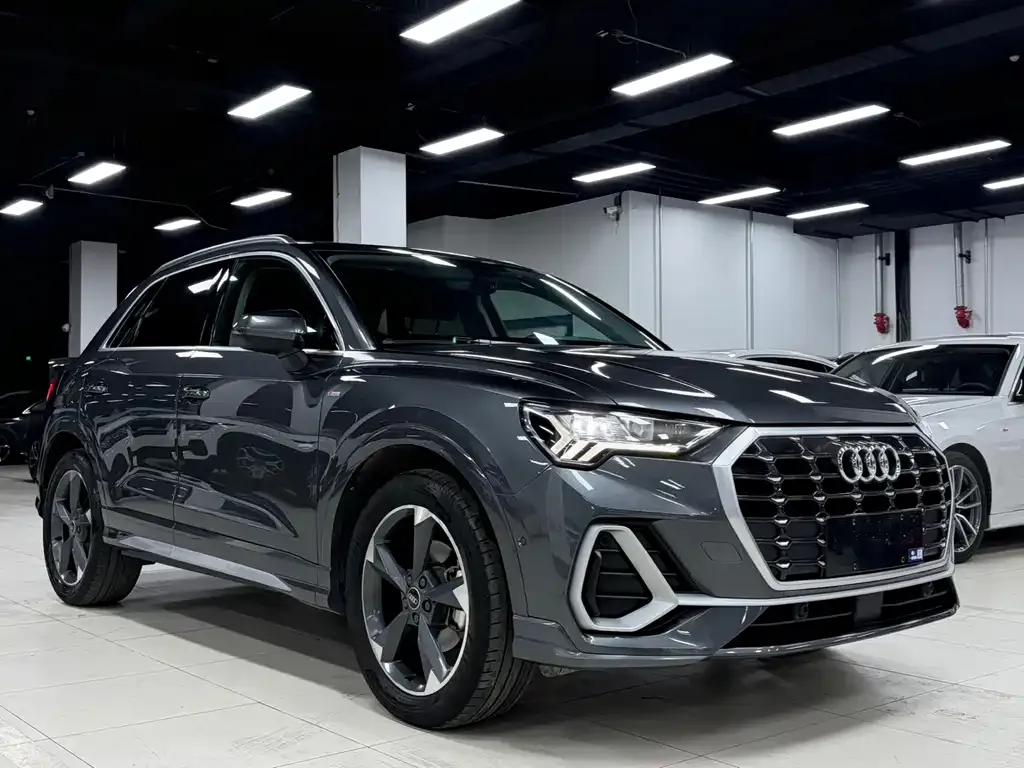 Audi Q3 — фото 9