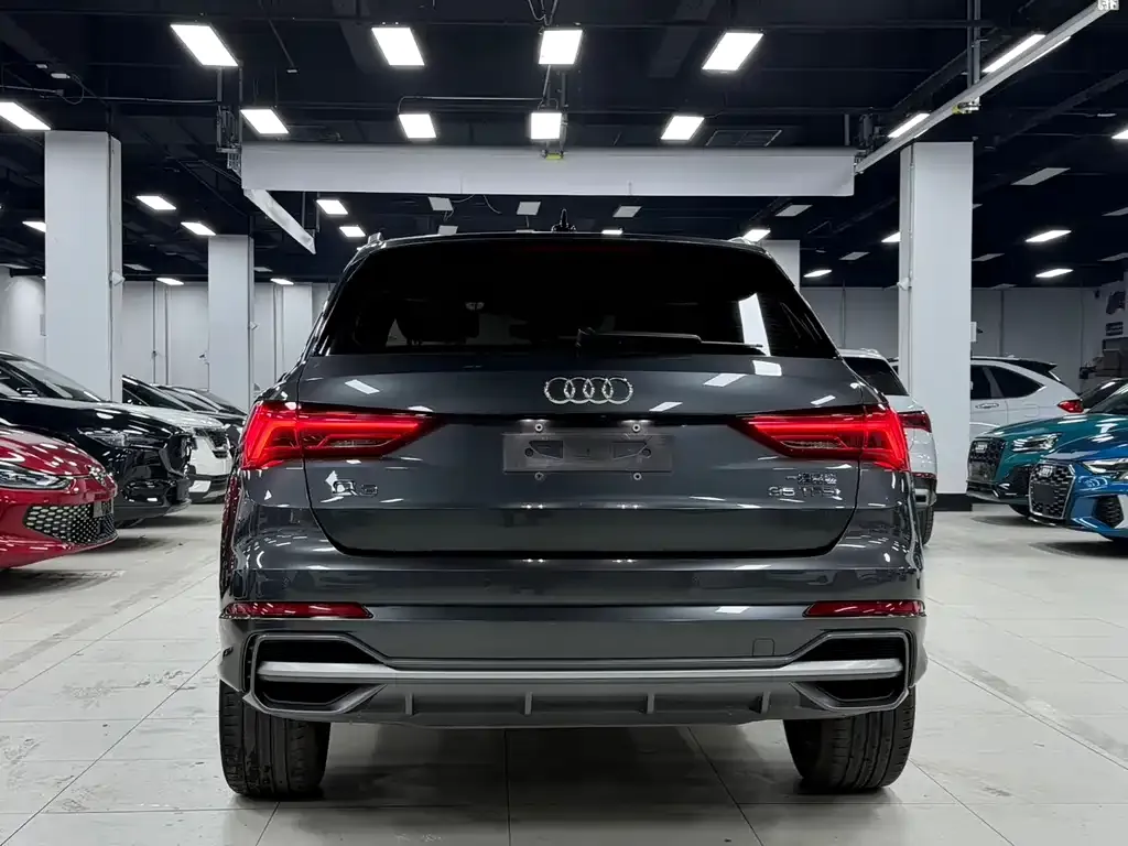 Audi Q3 — фото 5
