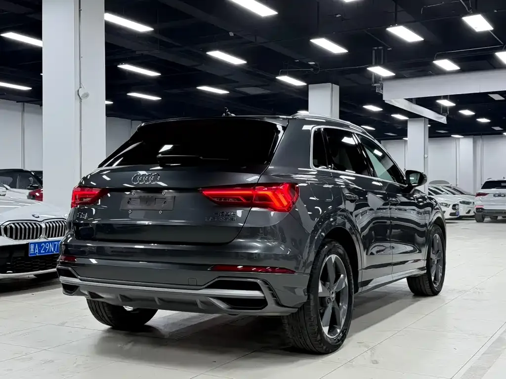 Audi Q3 — фото 4