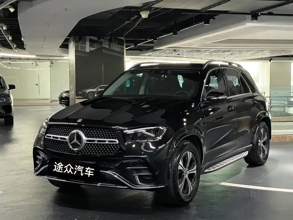 Mercedes-Benz GLE — фото 1