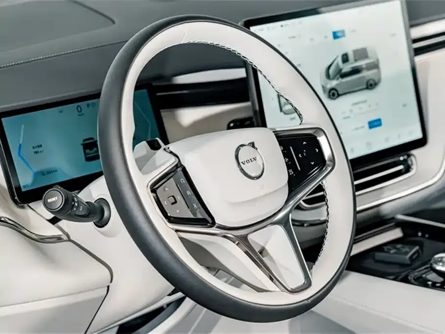 Volvo EM90 — фото 5