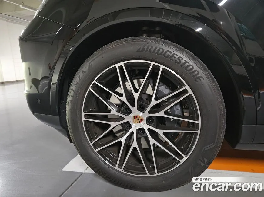 Porsche Cayenne 2025 из KR, фото 7