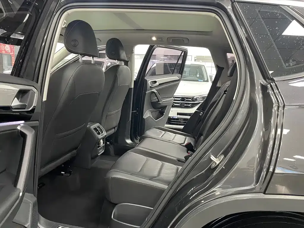 Volkswagen Tayron 2021 из CN, фото 4