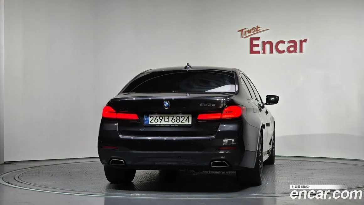 BMW 5-Series 2021 из KR, фото 2