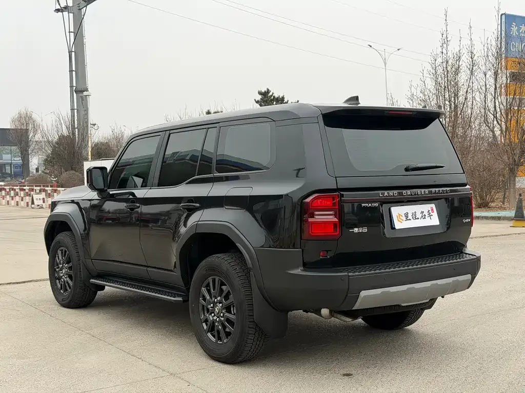 Toyota Prado 2025 из CN, фото 8