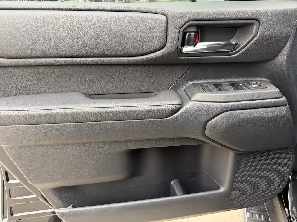 Toyota Prado 2025 из CN, фото 6