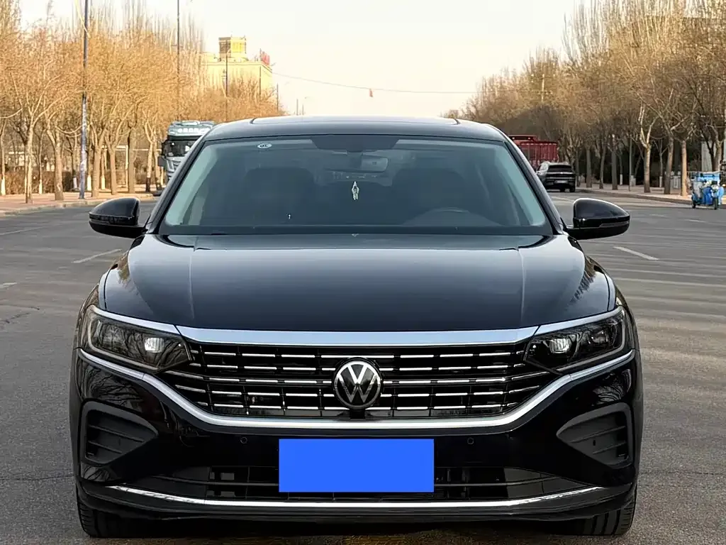 Volkswagen Passat — фото 7