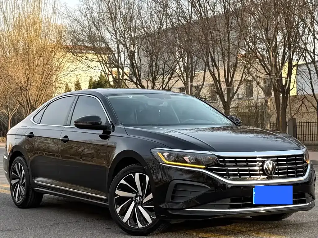 Volkswagen Passat — фото 8
