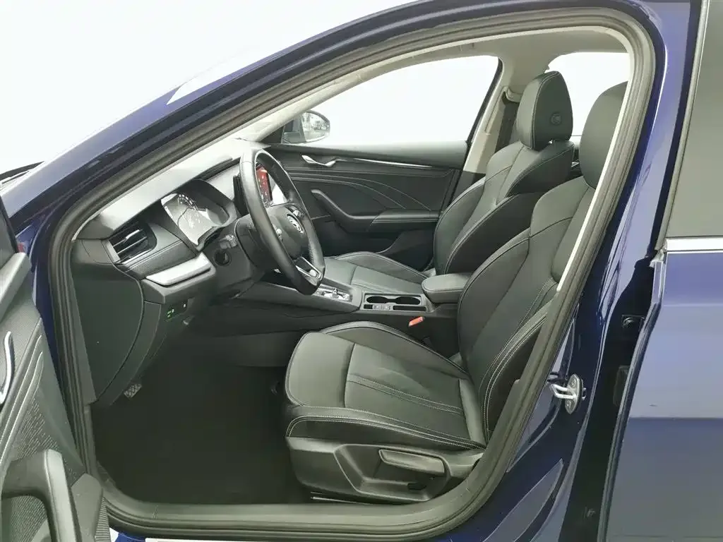 Skoda Octavia 2022 из CN, фото 8