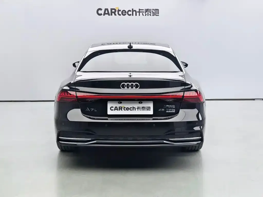 Audi A7 — фото 2