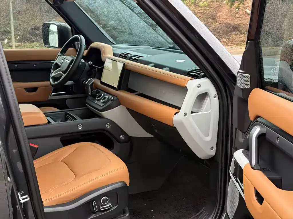 Land Rover Defender 2023 из CN, фото 9