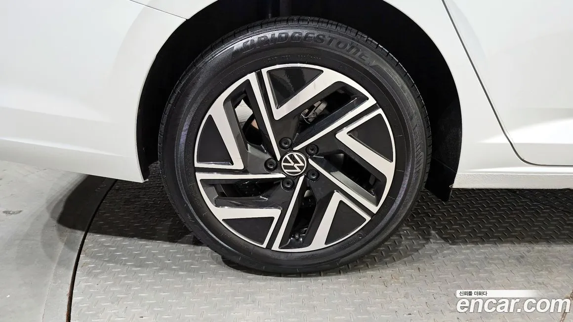 Volkswagen Jetta 2024 из KR, фото 9