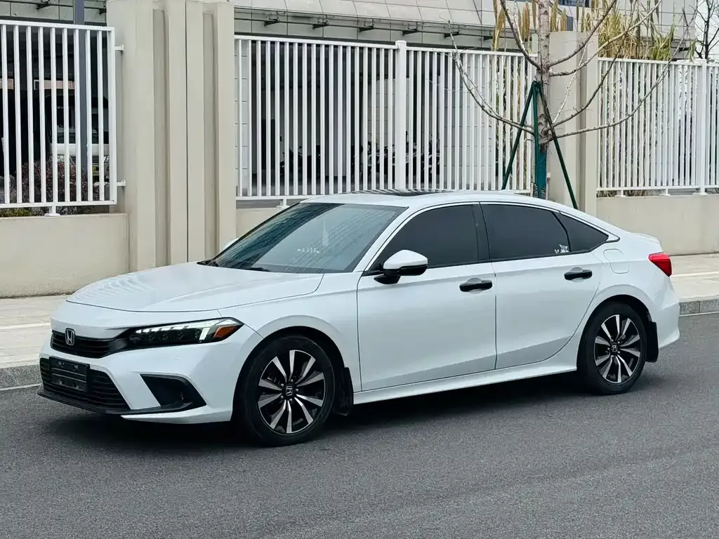 Honda Civic 2024 из CN, фото 1