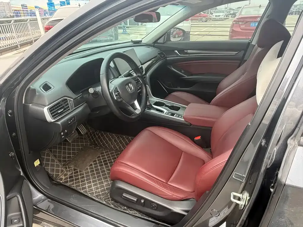 Honda Accord — фото 4