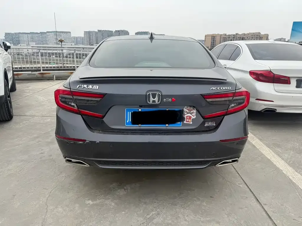 Honda Accord — фото 7