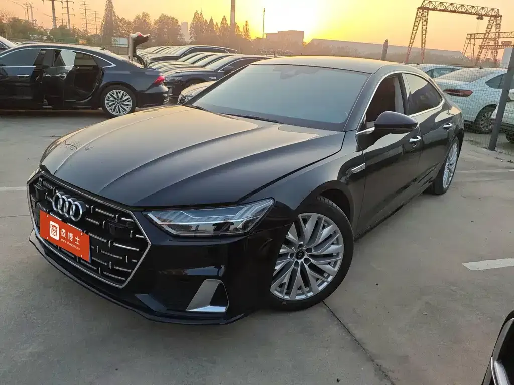 Audi A7L — фото 2