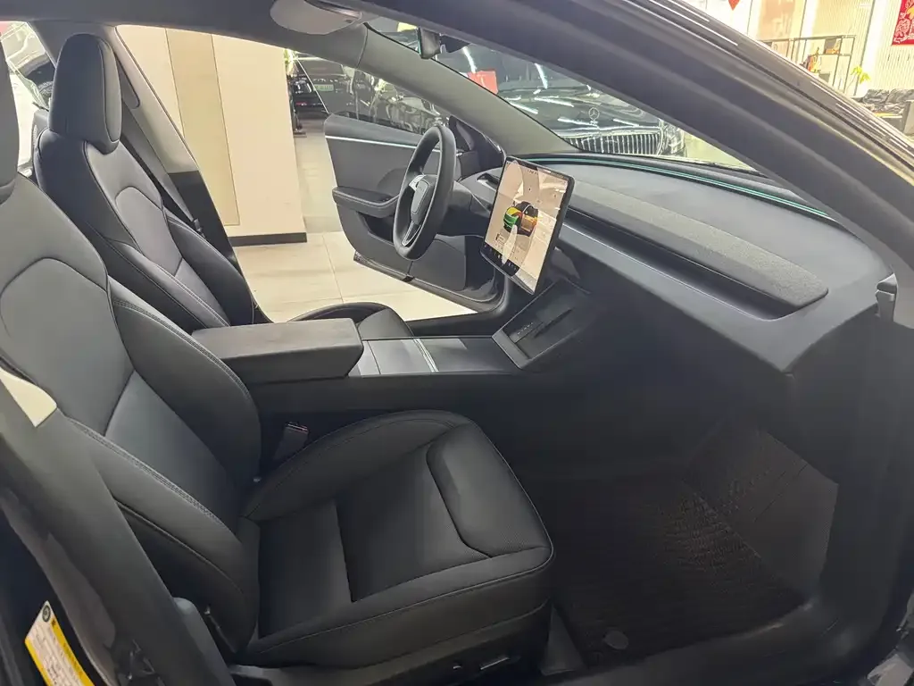 Tesla Model 3 2024 из CN, фото 7